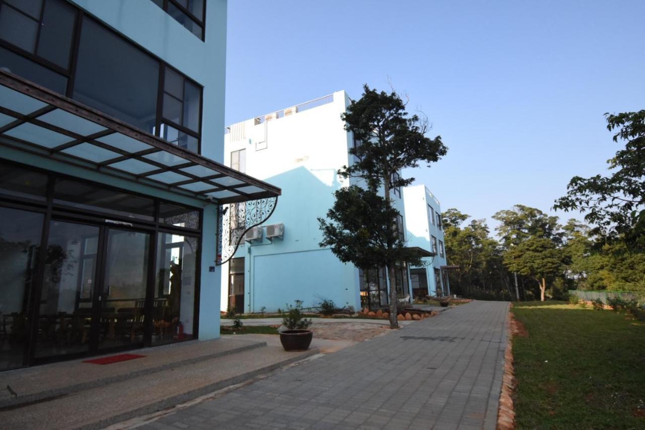巨缿民宿巨象民宿 Sanyi Esterno foto